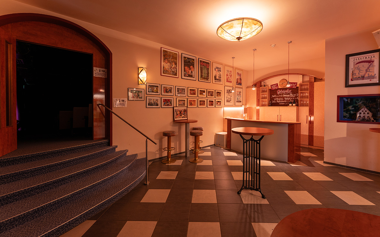 Unser Theater - Foyer & Bar | Foto: Alexander Schüßlbauer